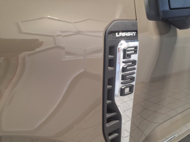 Used 2026 Ford F250 Lariat w/ Chrome Package AWD/4WD image 6