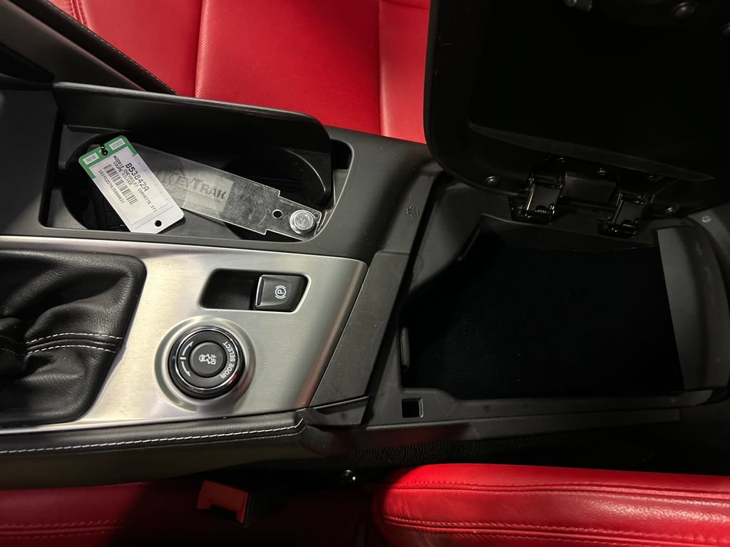 Used 2018 Chevrolet Corvette Stingray Coupe RWD image 19