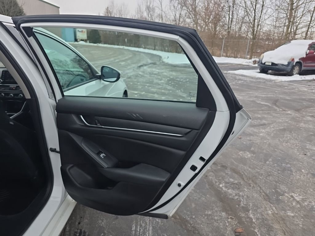 Used 2021 Honda Accord LX image 35