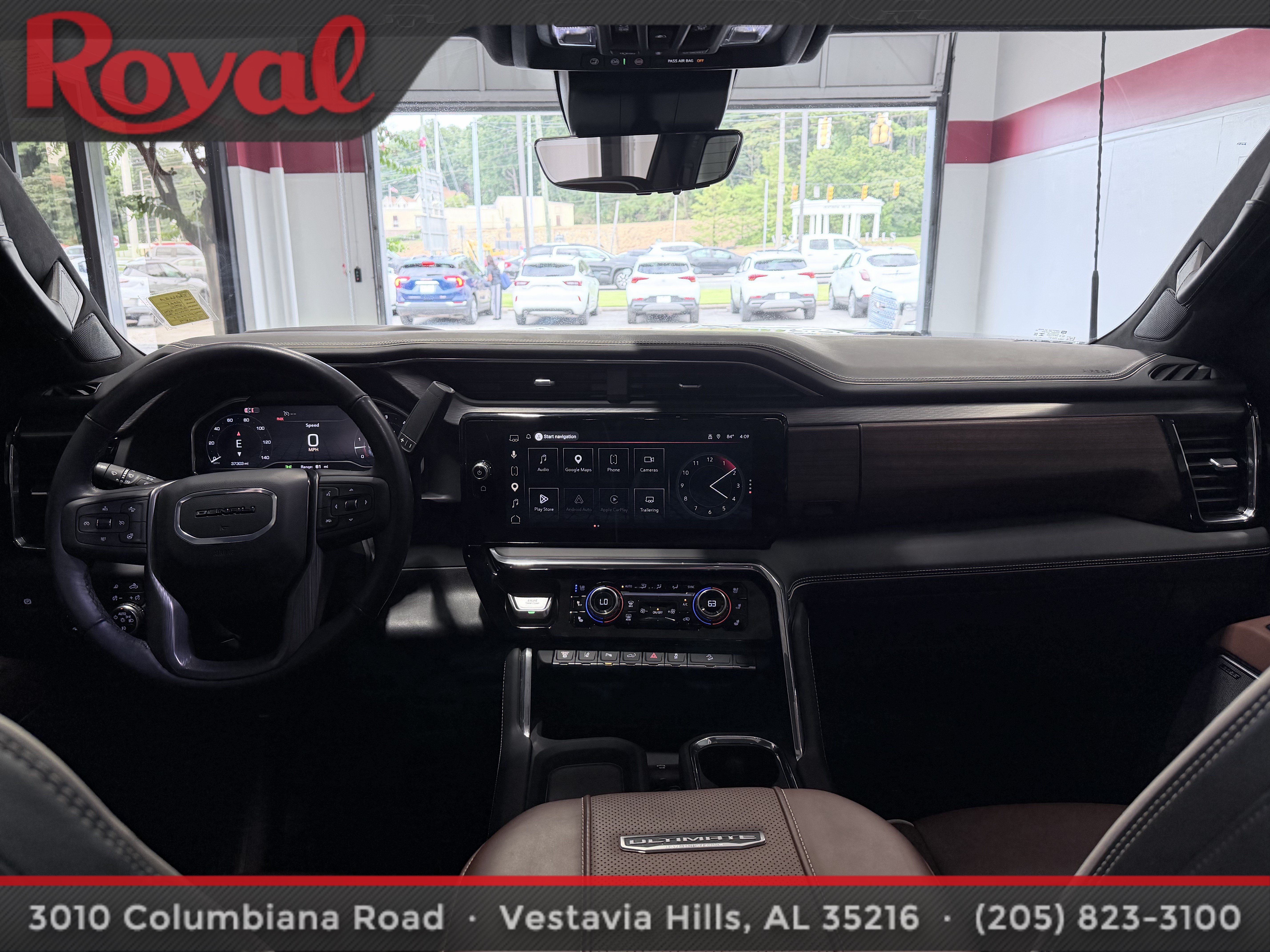Used 2025 GMC Sierra 2500 Denali Ultimate w/ Max Trailering Package AWD/4WD image 13
