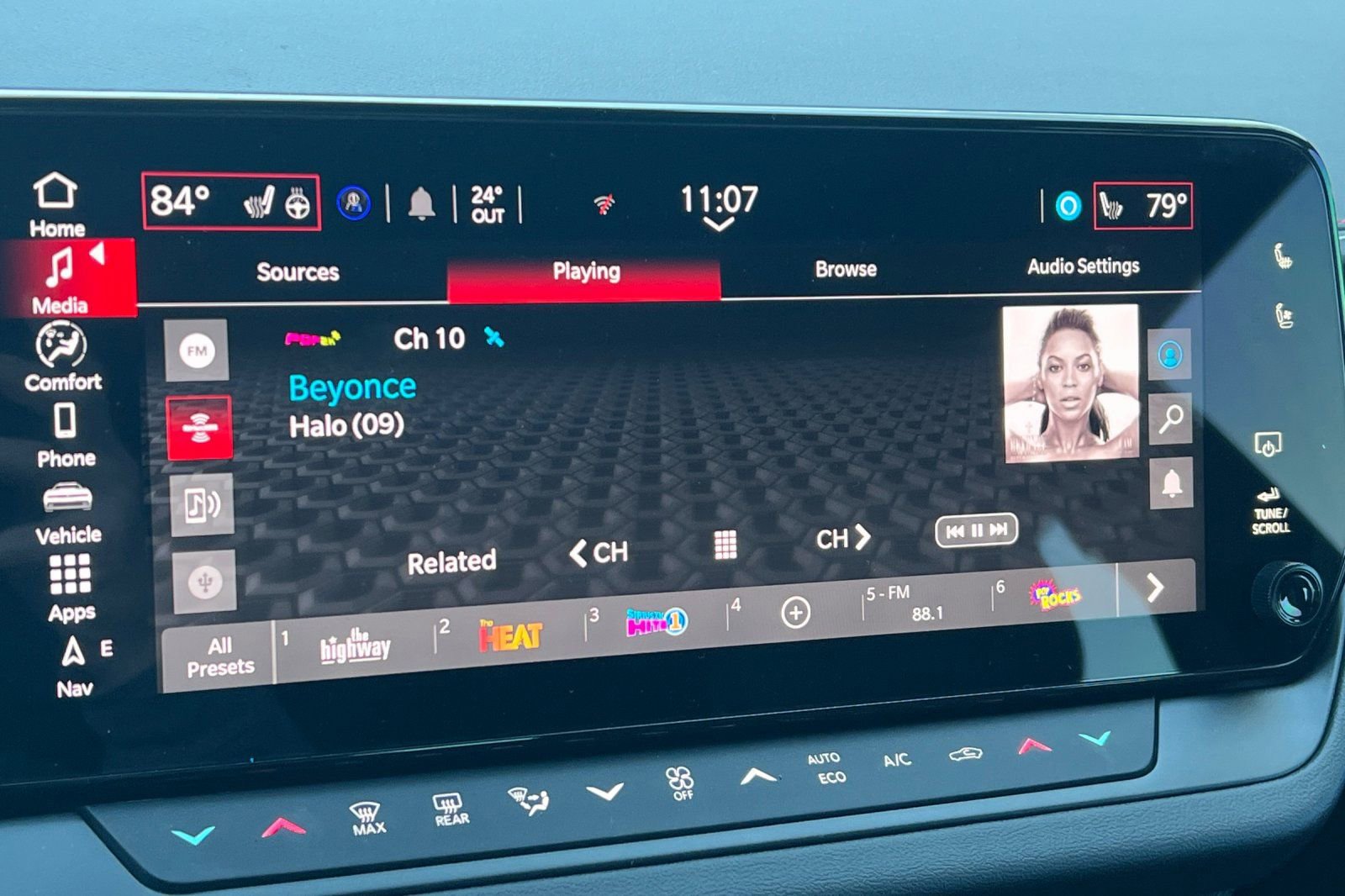 New 2024 Dodge Charger R/T w/ Plus Group image 14