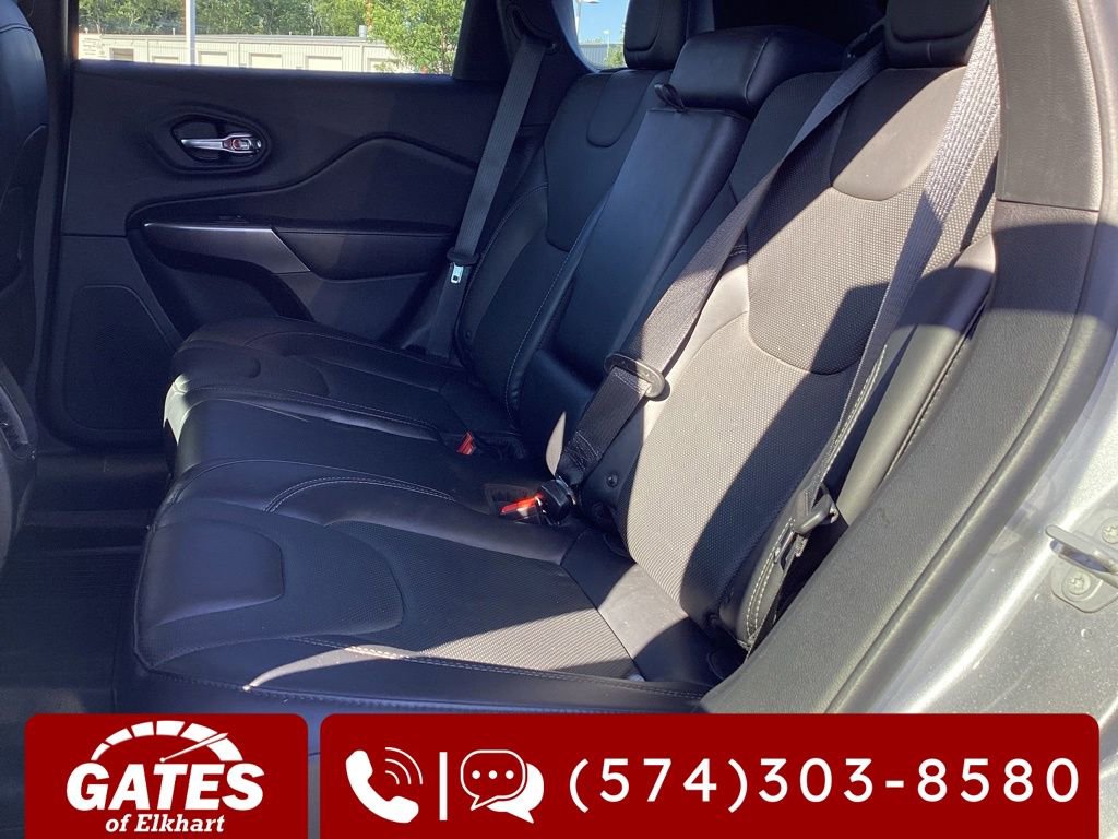 Used 2019 Jeep Cherokee Limited w/ Trailer Tow Group AWD/4WD image 17