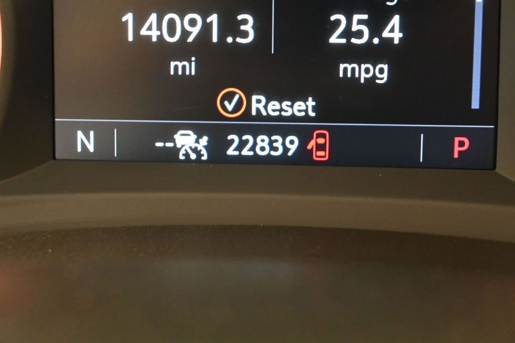 Used 2021 Chevrolet TrailBlazer RS w/ Sun and Liftgate Package FWD image 35