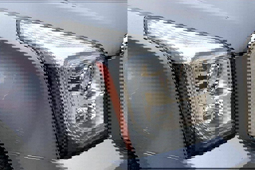 Used 2018 GMC Yukon Denali w/ Open Road Package image 28