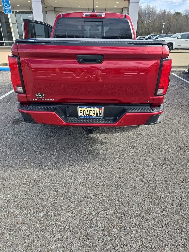 Used 2023 Chevrolet Colorado LT w/ LT Convenience Package III image 3