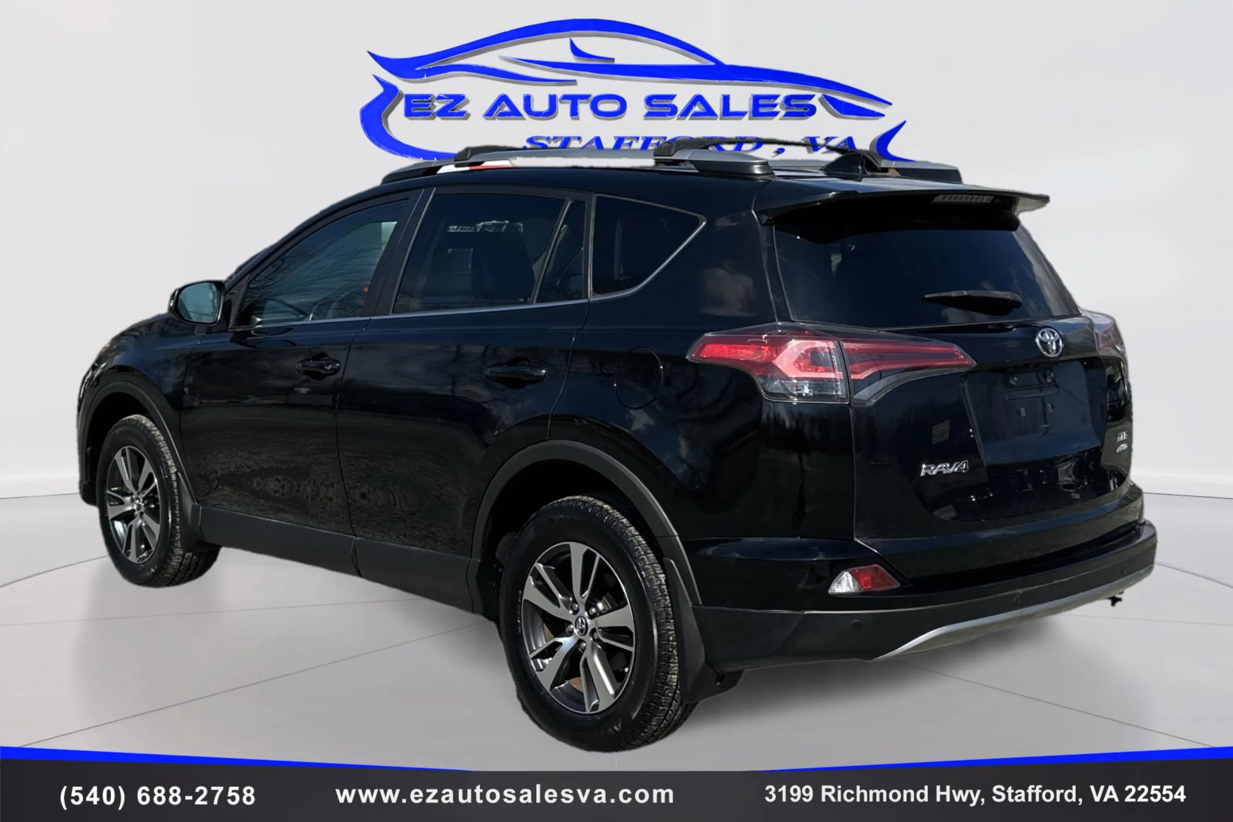 Used 2018 Toyota RAV4 XLE image 7