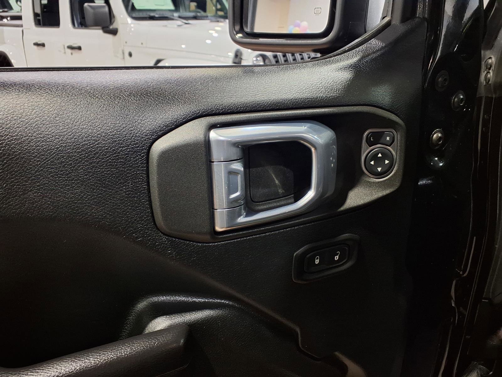 Used 2021 Jeep Wrangler Unlimited Sport AWD/4WD image 17