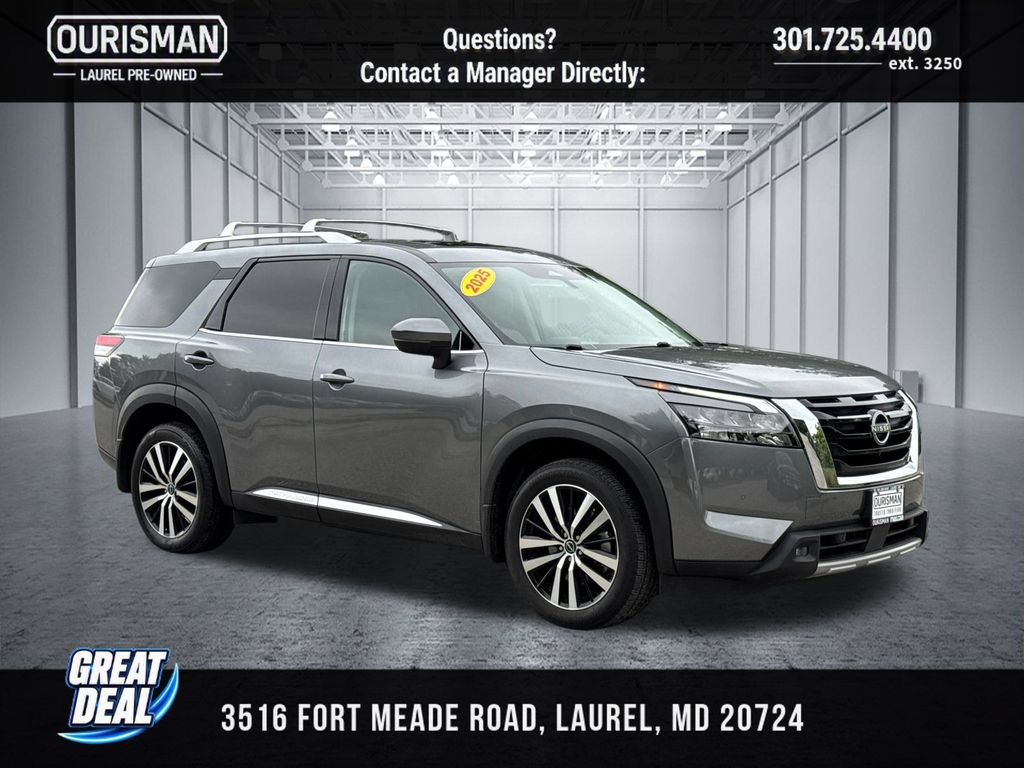 Used 2025 Nissan Pathfinder Platinum w/ Cargo Package