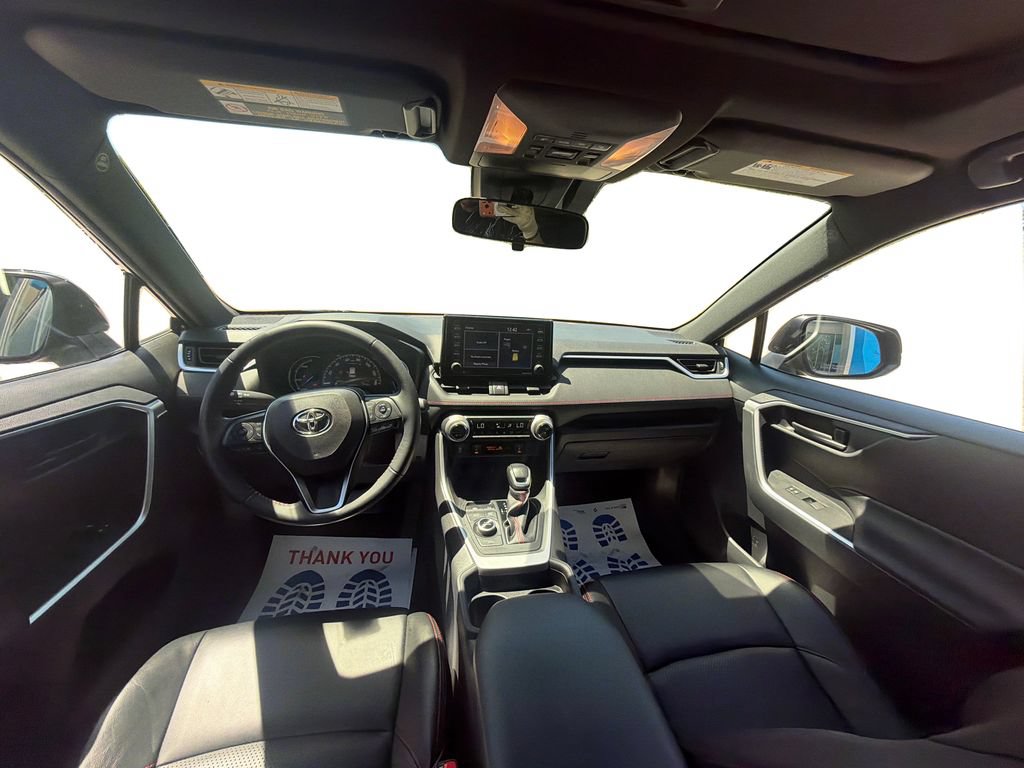 Used 2021 Toyota RAV4 SE w/ Weather & Moonroof Package AWD/4WD image 14