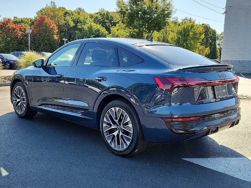 Certified 2024 Audi Q8 e-tron Premium Plus AWD/4WD image 10