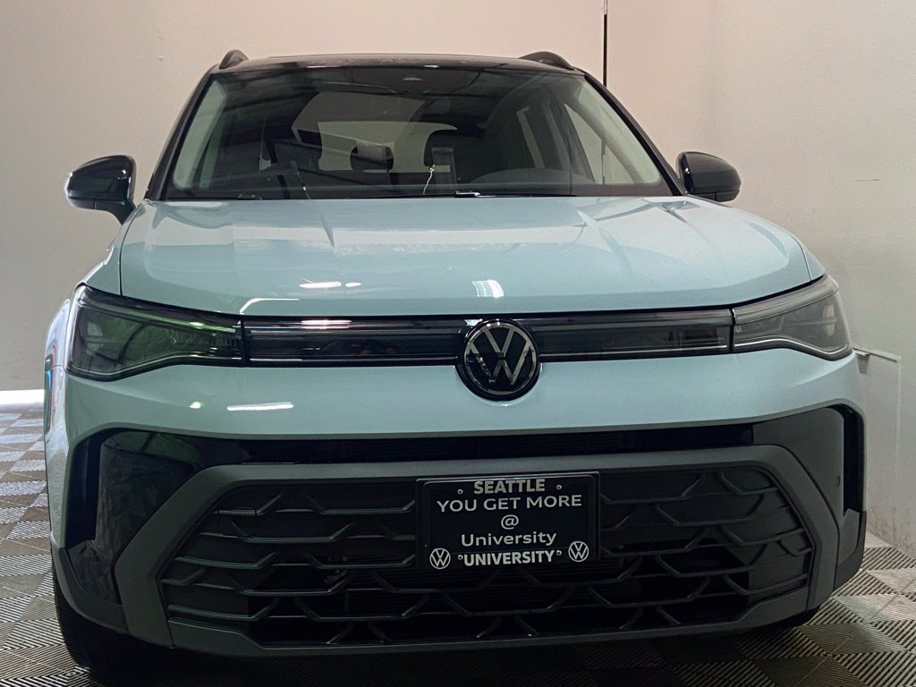 New 2026 Volkswagen Taos SE AWD/4WD image 2