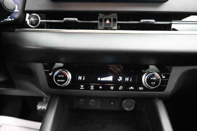 Used 2025 Mitsubishi Outlander SE AWD/4WD image 14