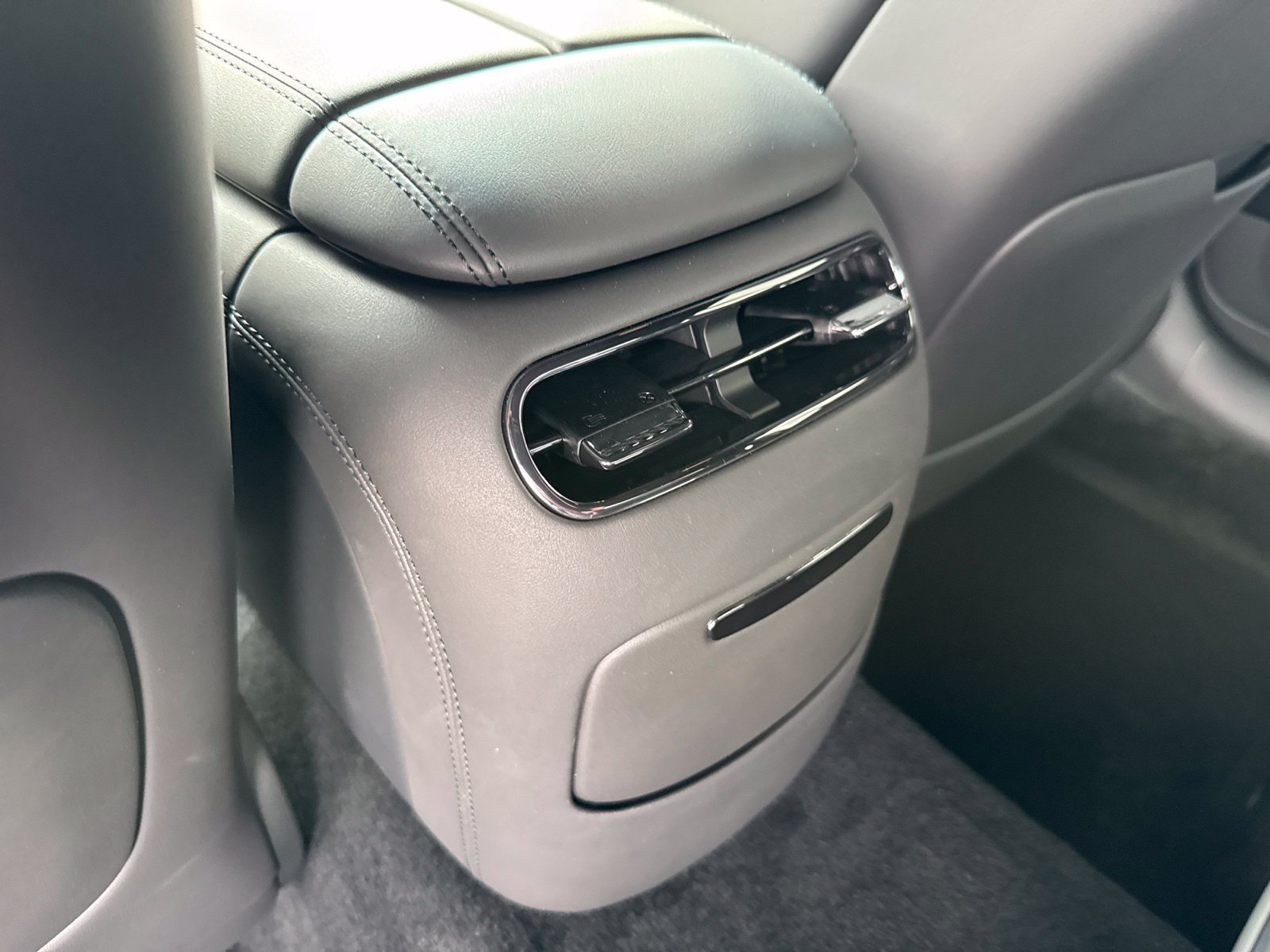 New 2026 Genesis G90 3.5T Prestige AWD/4WD image 16