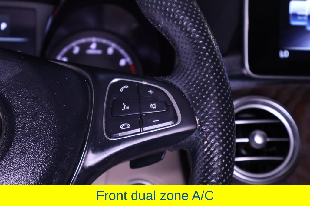 Used 2019 Mercedes-Benz GLC 300 4MATIC image 20