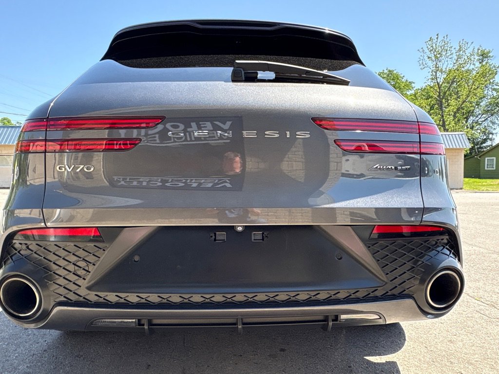 Used 2022 Genesis GV70 3.5T Sport w/ Sport Prestige Package AWD/4WD image 5