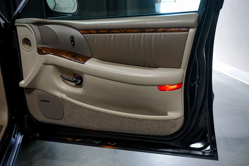 Used 2004 Buick Park Avenue Ultra w/ Ultra Luxury Package FWD image 30
