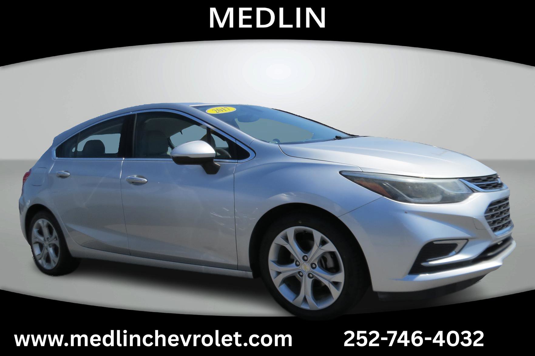 Used 2017 Chevrolet Cruze Premier FWD image 1
