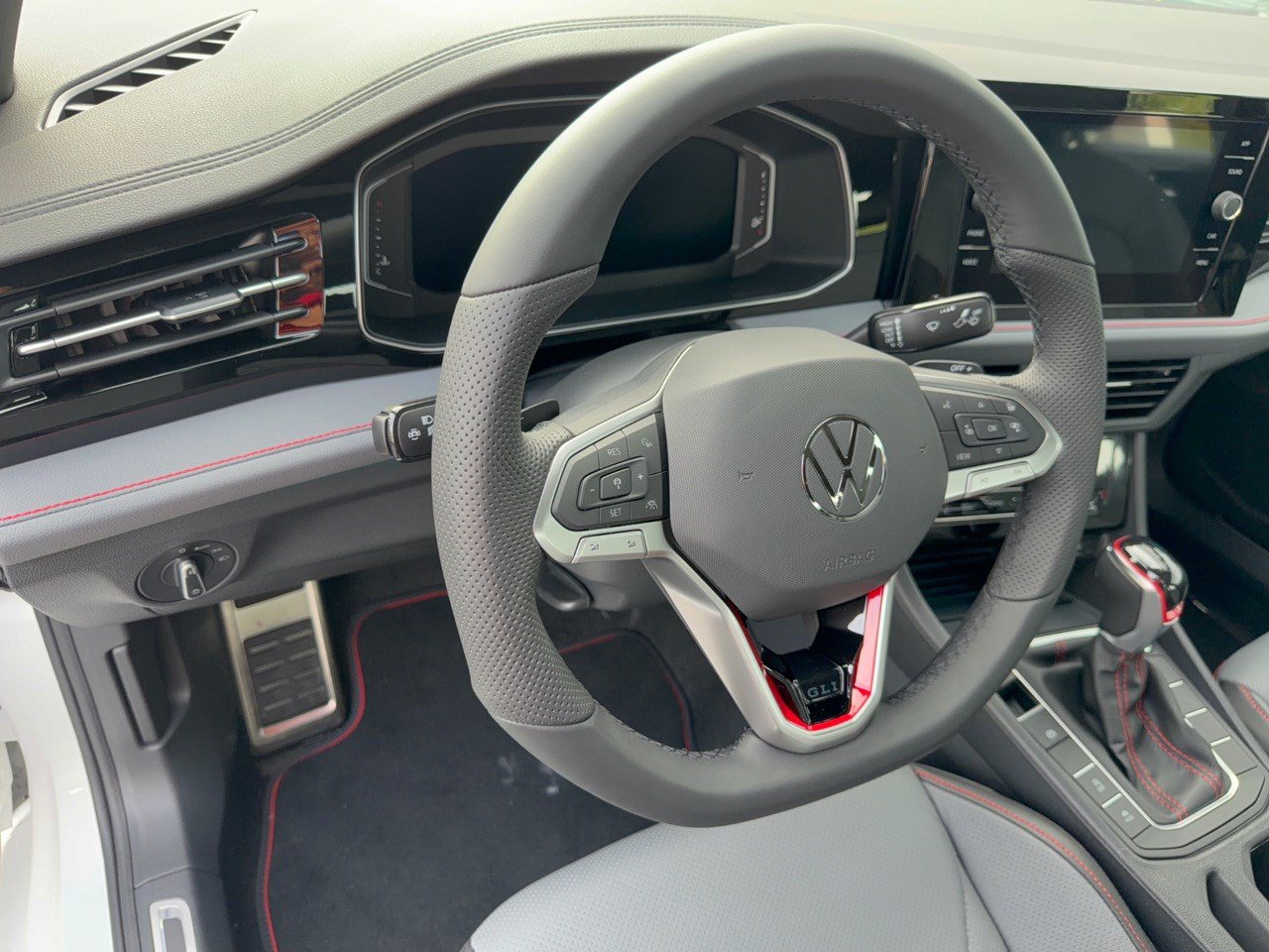 New 2027 Volkswagen Jetta GLI Autobahn FWD image 4