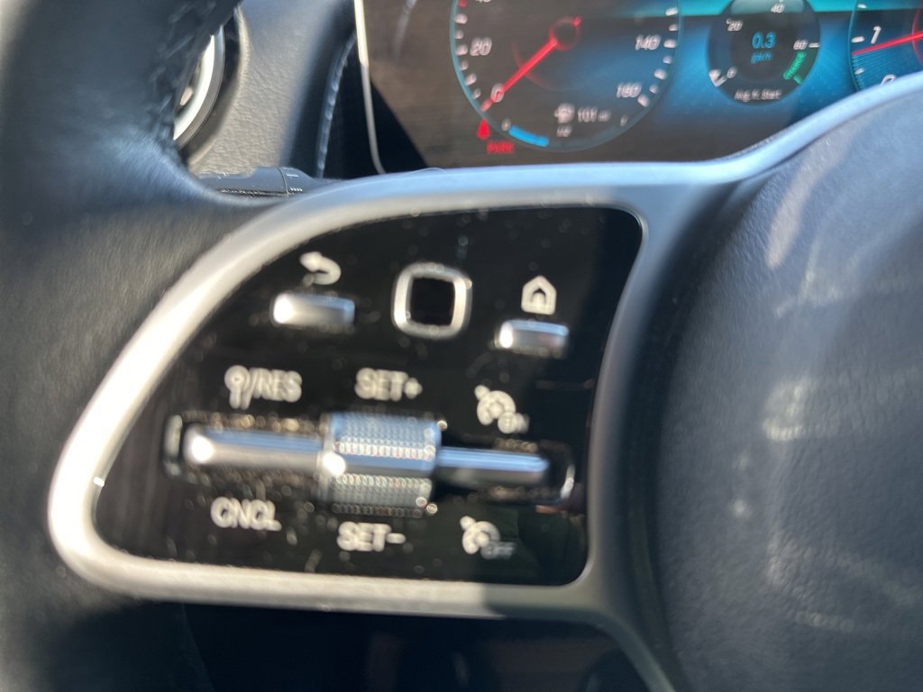 Used 2020 Mercedes-Benz GLB 250 4MATIC image 25