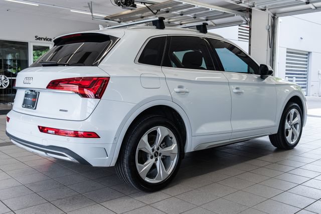 Used 2021 Audi Q5 Prestige w/ Prestige Package AWD/4WD image 6