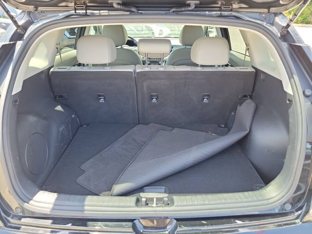 Used 2019 Kia Niro Touring FWD image 9