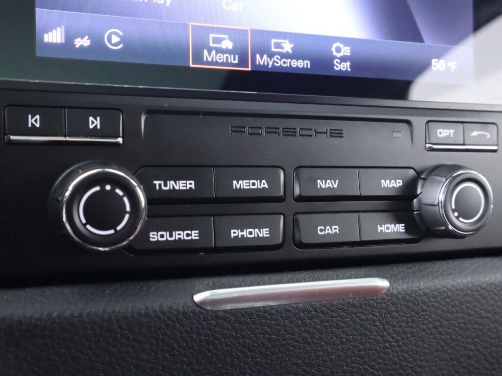 Used 2017 Porsche Macan S image 20