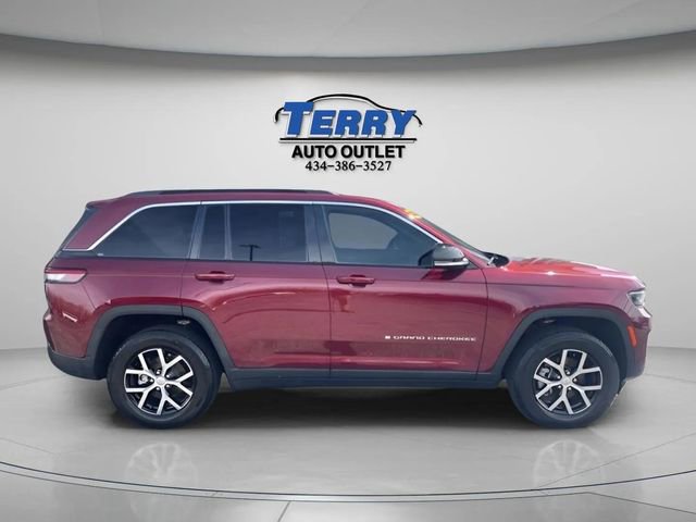 Used 2025 Jeep Grand Cherokee Limited AWD/4WD image 1