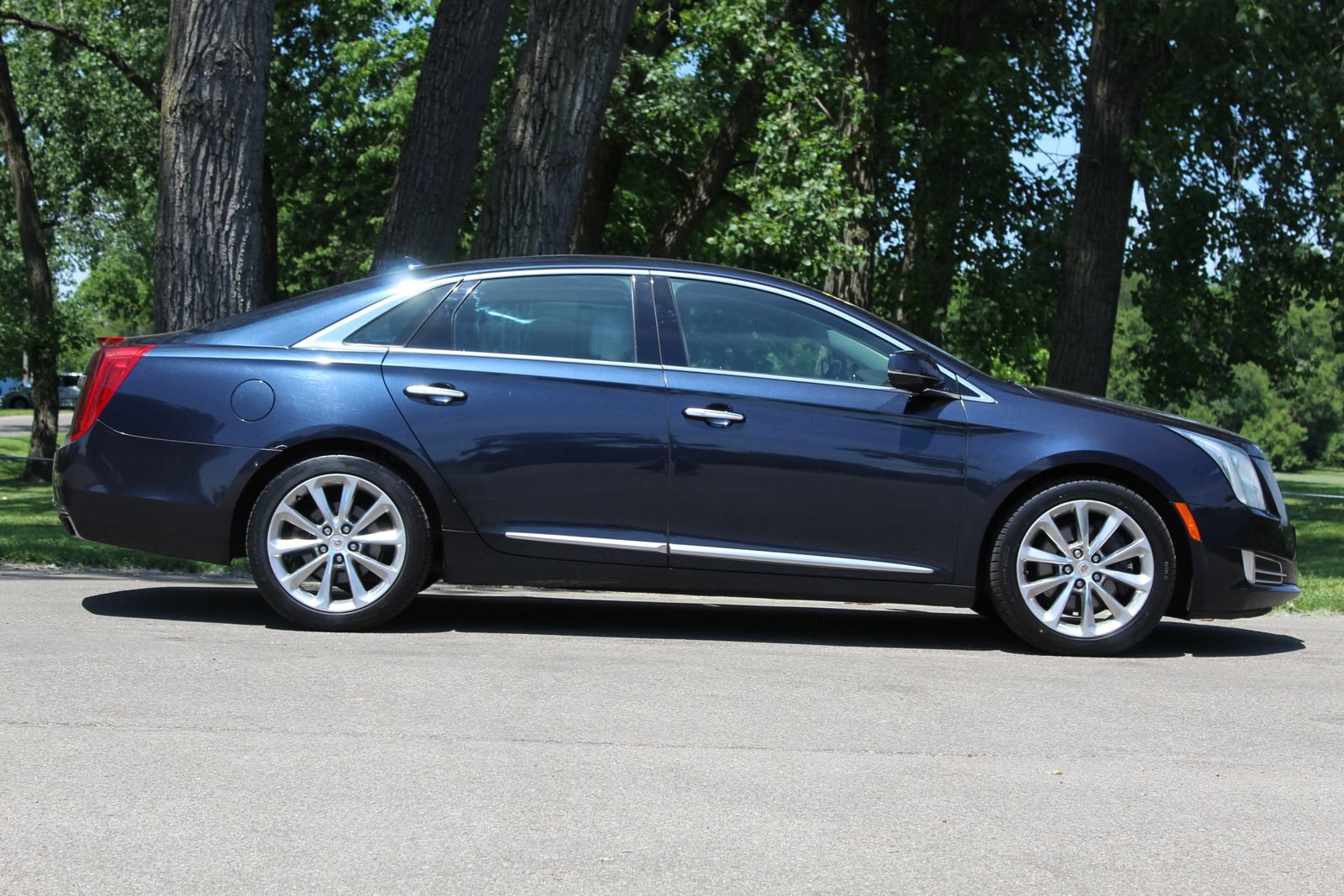 Used 2014 Cadillac XTS Premium AWD/4WD image 8