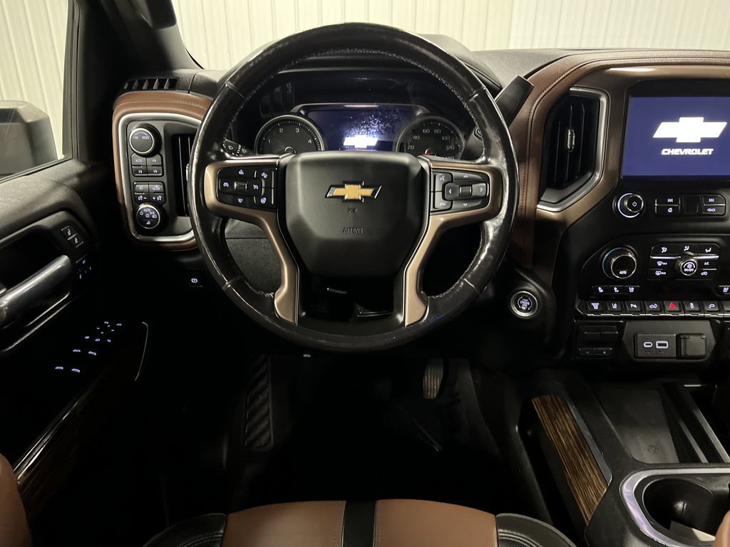 Used 2020 Chevrolet Silverado 3500 High Country w/ Technology Package AWD/4WD image 19