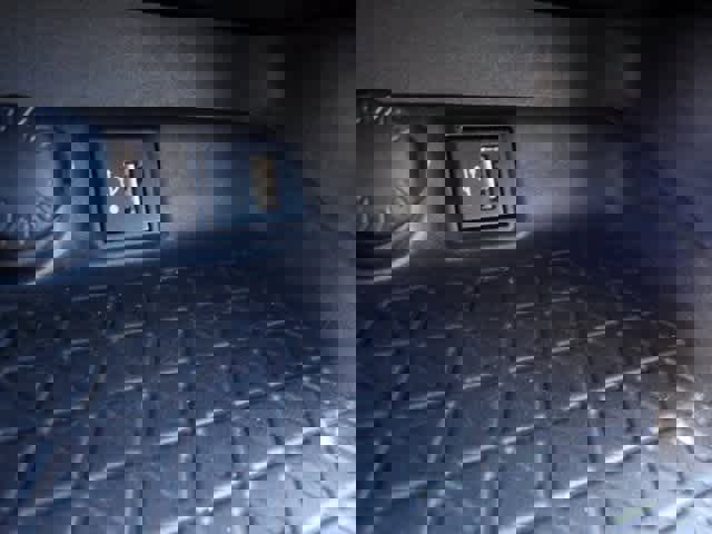 Used 2024 Toyota RAV4 XLE image 19