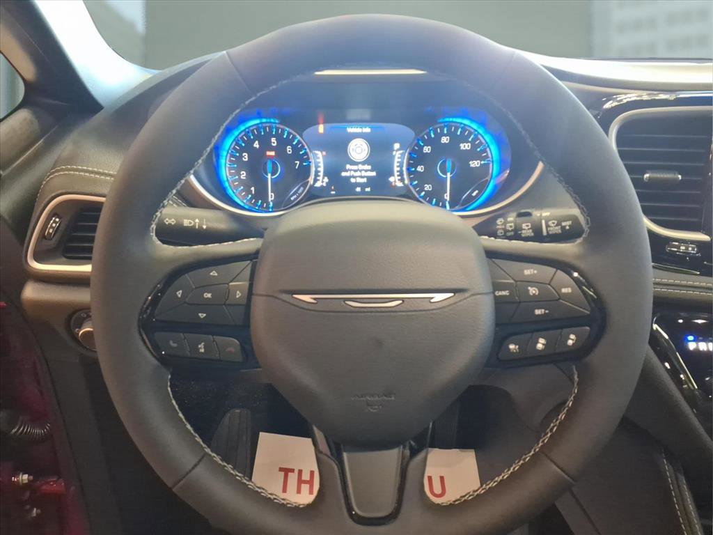 New 2027 Chrysler Pacifica Limited AWD/4WD image 23