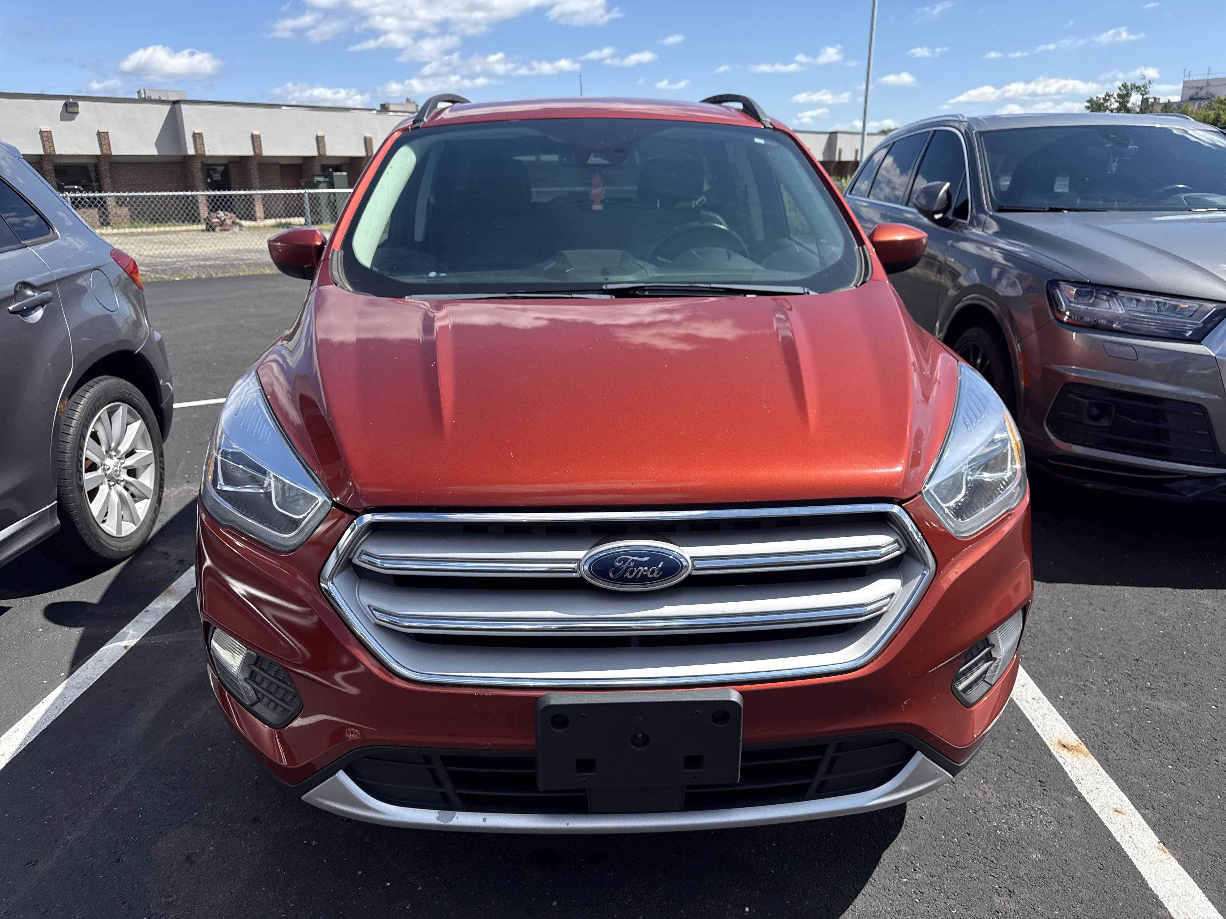 Used 2019 Ford Escape SEL w/ Ford Safe & Smart Package AWD/4WD image 7
