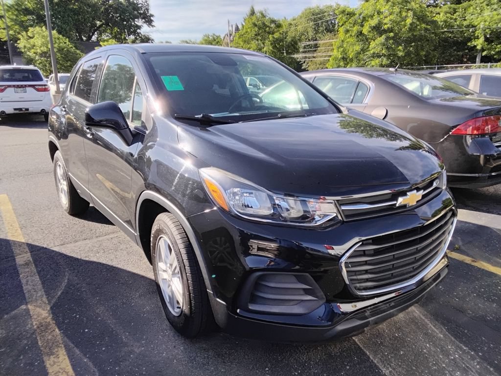 Used 2020 Chevrolet Trax LS w/ Tint and Cruise Package FWD image 10