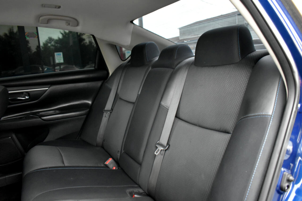 Used 2016 Nissan Altima 3.5 SR image 24