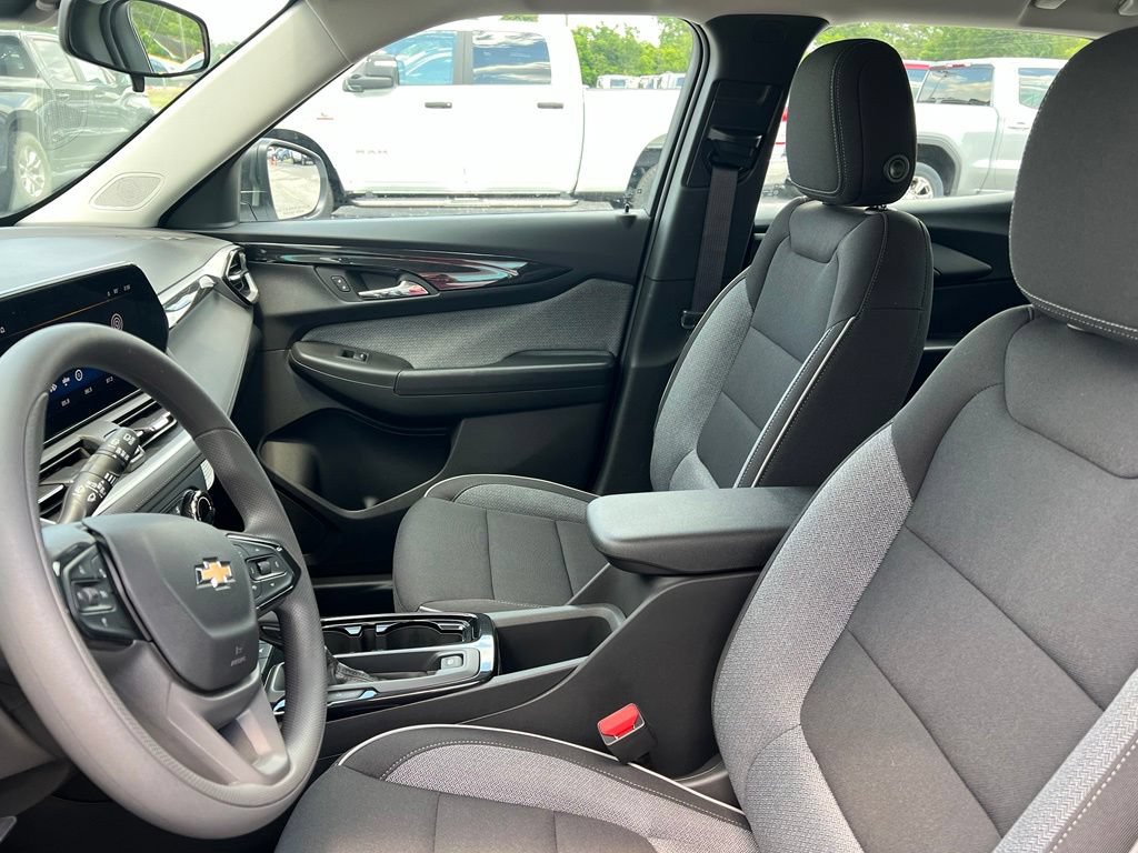 New 2026 Chevrolet TrailBlazer LS FWD image 7