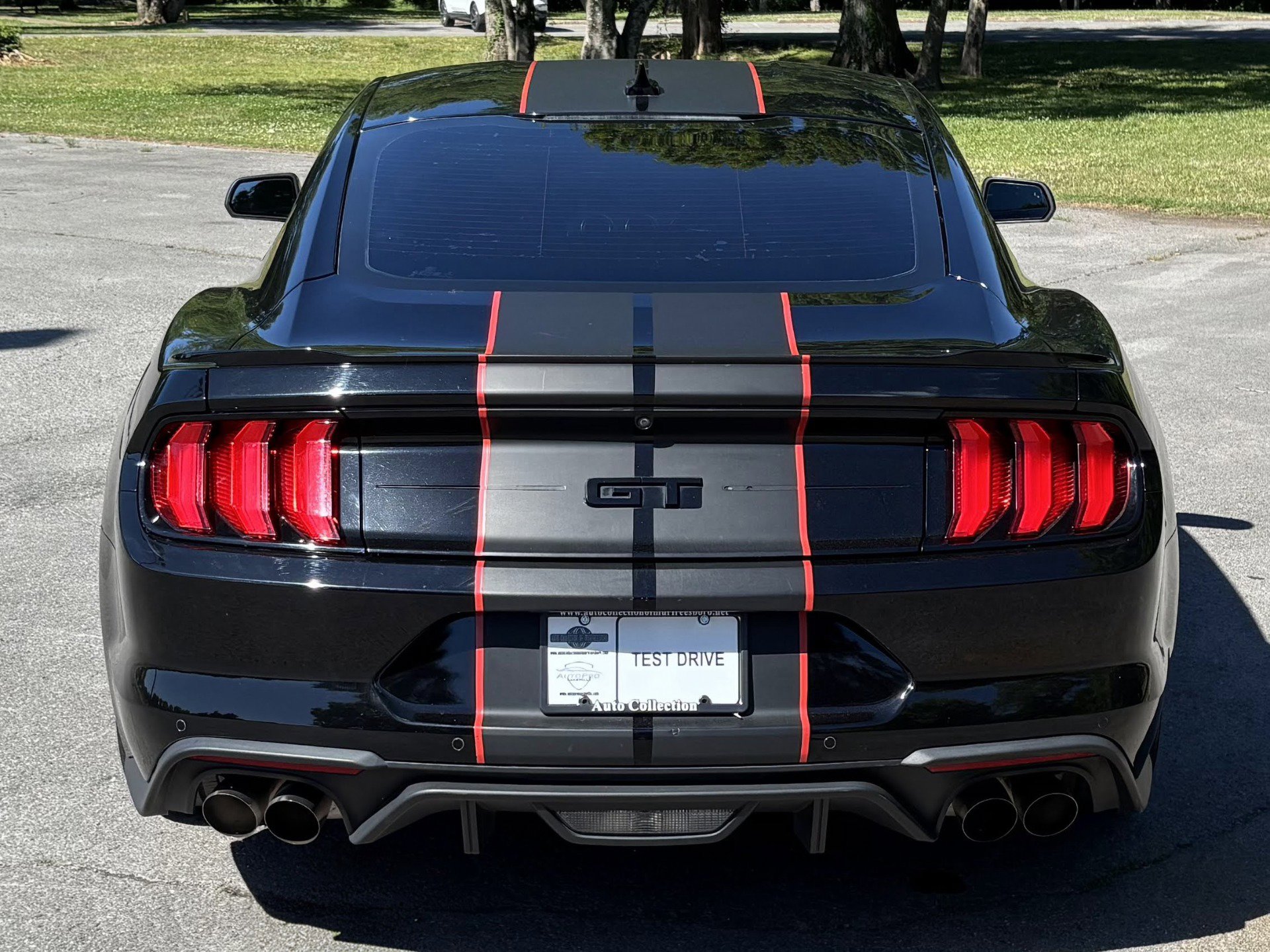 Used 2021 Ford Mustang GT Premium w/ Black Accent Package RWD image 5