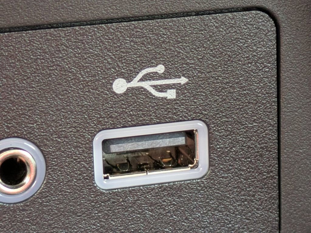 New 2025 Nissan Versa SV w/ Trunk Package image 20