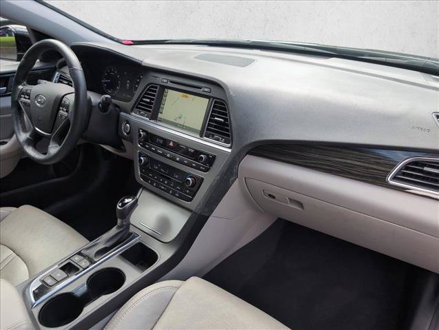 Used 2016 Hyundai Sonata Limited w/ Option Group 05 FWD image 24