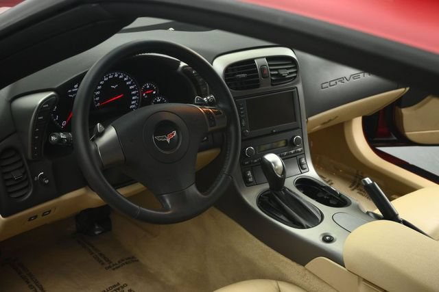 Used 2007 Chevrolet Corvette Coupe w/ Preferred Equipment Group RWD image 37