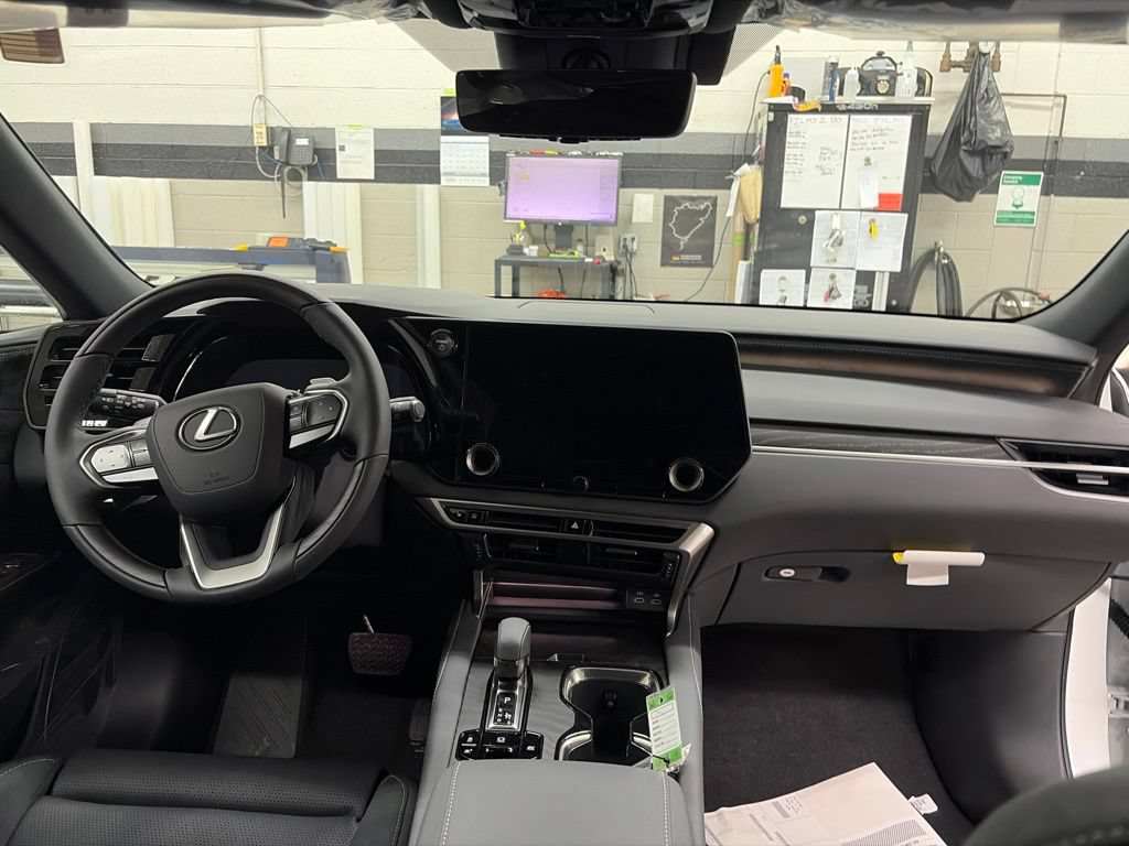 New 2026 Lexus RX 350 w/ Convenience Package AWD/4WD image 12