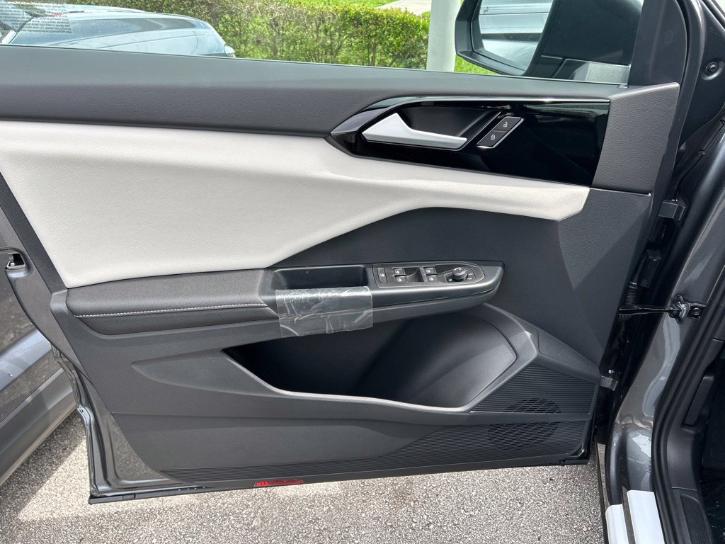 New 2026 Volkswagen Taos S AWD/4WD image 16