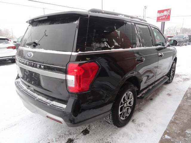 Used 2024 Ford Expedition XLT image 8