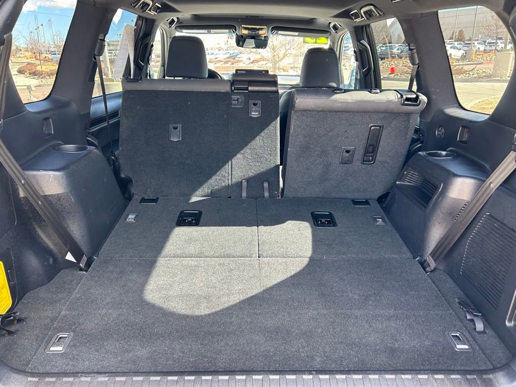 Used 2023 Lexus GX 460 Premium w/ Premium Package image 26