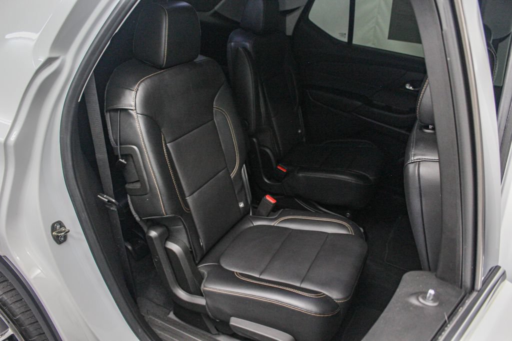 Used 2019 Chevrolet Traverse LT w/ LT Premium Package AWD/4WD image 19