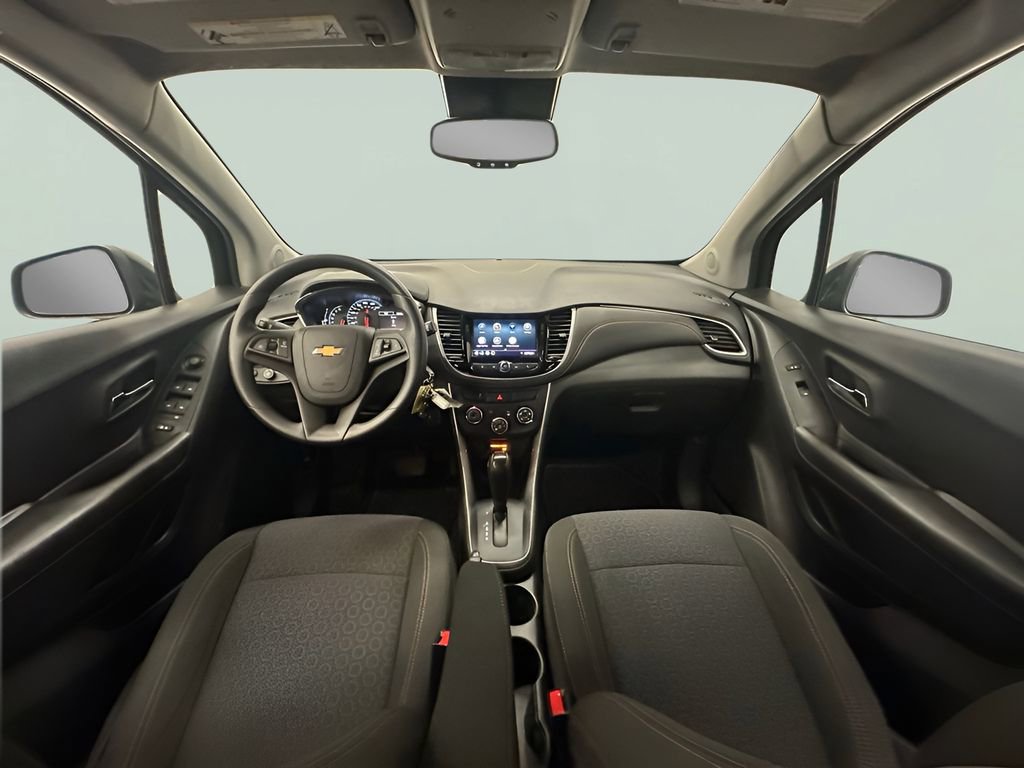 Certified 2022 Chevrolet Trax LS w/ Tint and Cruise Package image 25