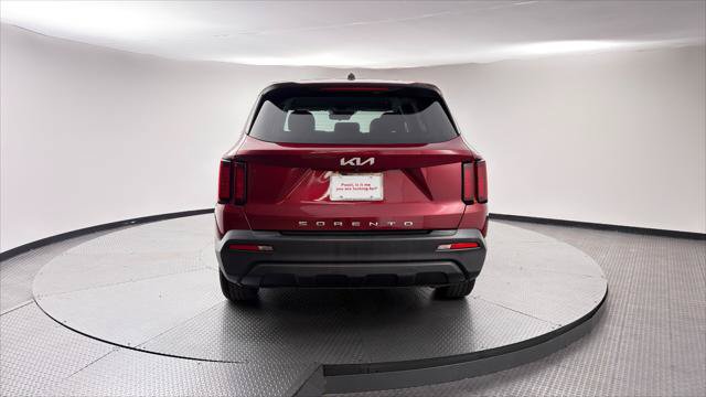 Used 2022 Kia Sorento LX FWD image 7