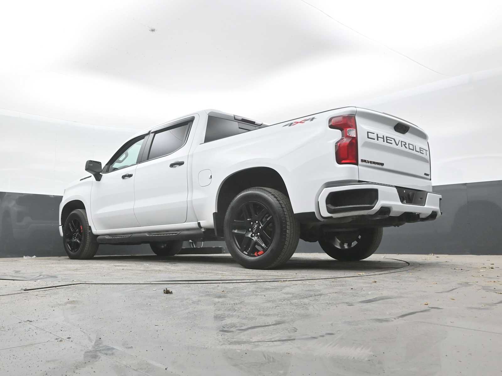 Used 2023 Chevrolet Silverado 1500 RST w/ Redline Edition AWD/4WD image 43
