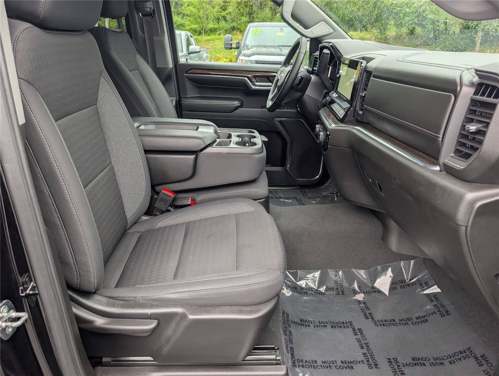 Used 2023 Chevrolet Silverado 1500 LT AWD/4WD image 10