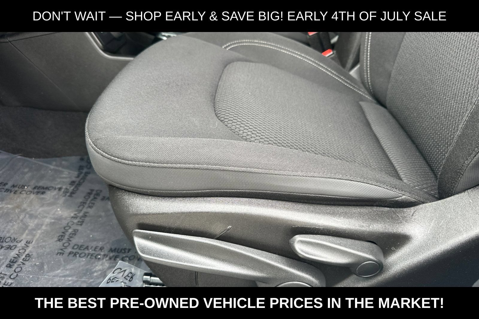 Used 2022 Jeep Renegade Altitude AWD/4WD image 13