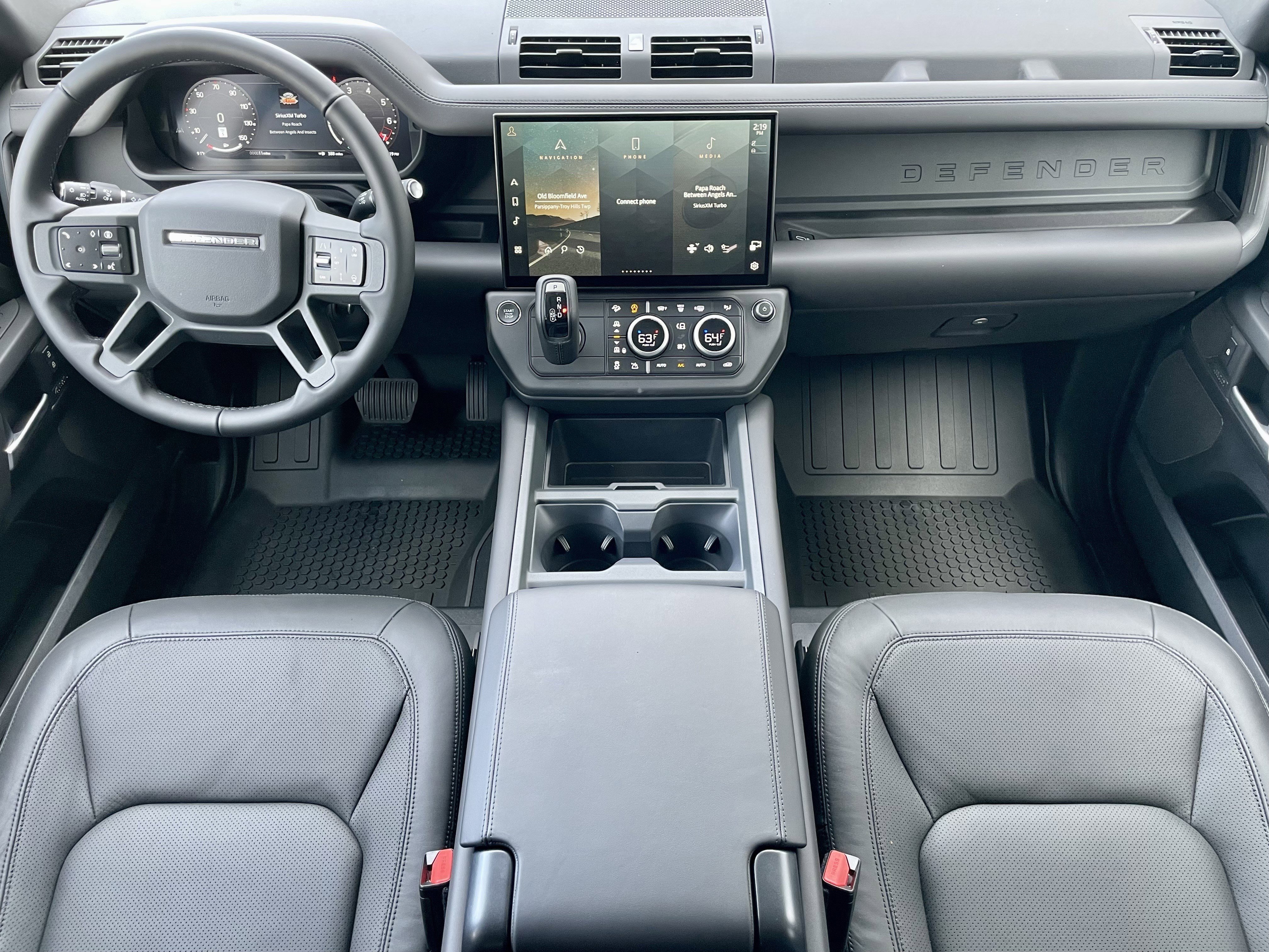 New 2026 Land Rover Defender 110 X-Dynamic SE image 16